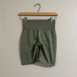 5/$55 !! 🔥 NVGTN Heather Green Women's Bike Shorts